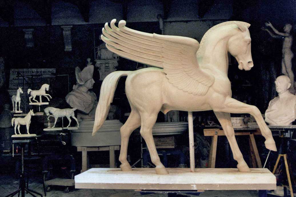 009-Skulpturenfundus-Pegasus-Tonmodell-2