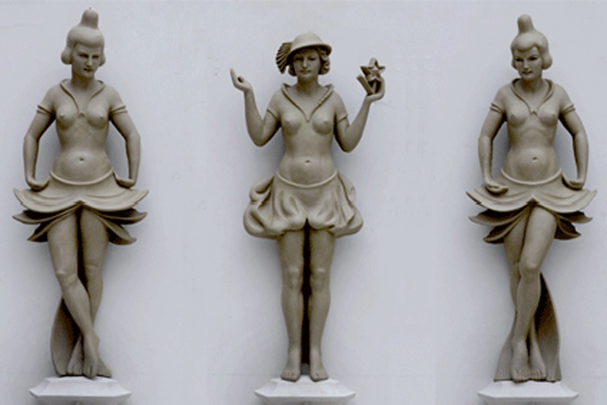 Skulpturen-Fundus-die-drei-Tänzerinnen-von-A.-Brumme