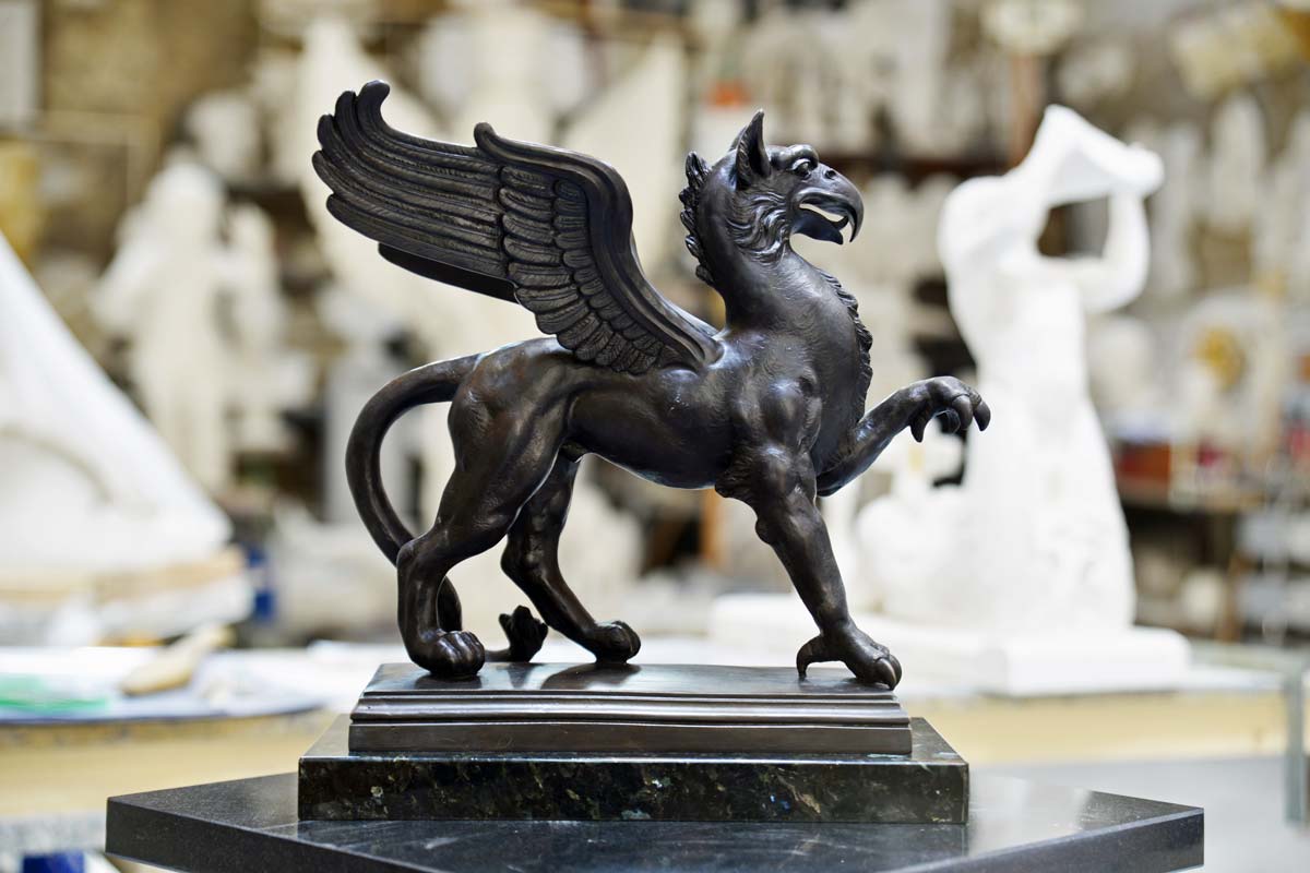 Skulpturenfundus Greif