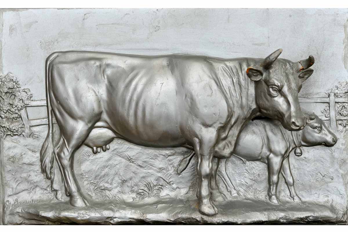 Skulpturenfundus-Reliefs-&-Ornamente-Kuh-&-Kalb