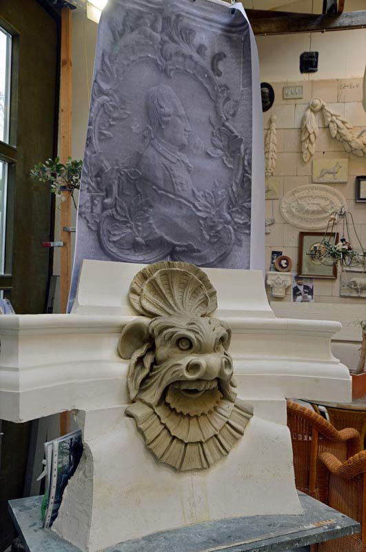 Skulpturenfundus-Reliefs-&-Ornamente-Wasserspeier-Lessingdenkmal-1-cut