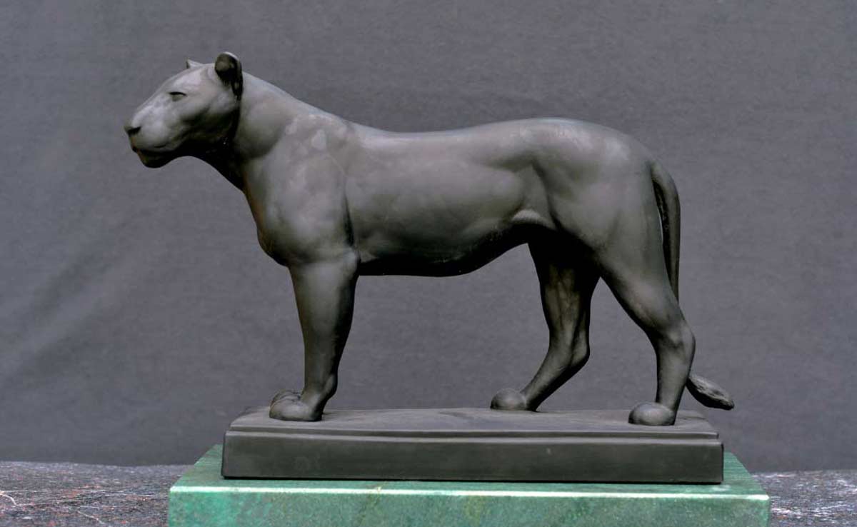 Löwin von August Gaul